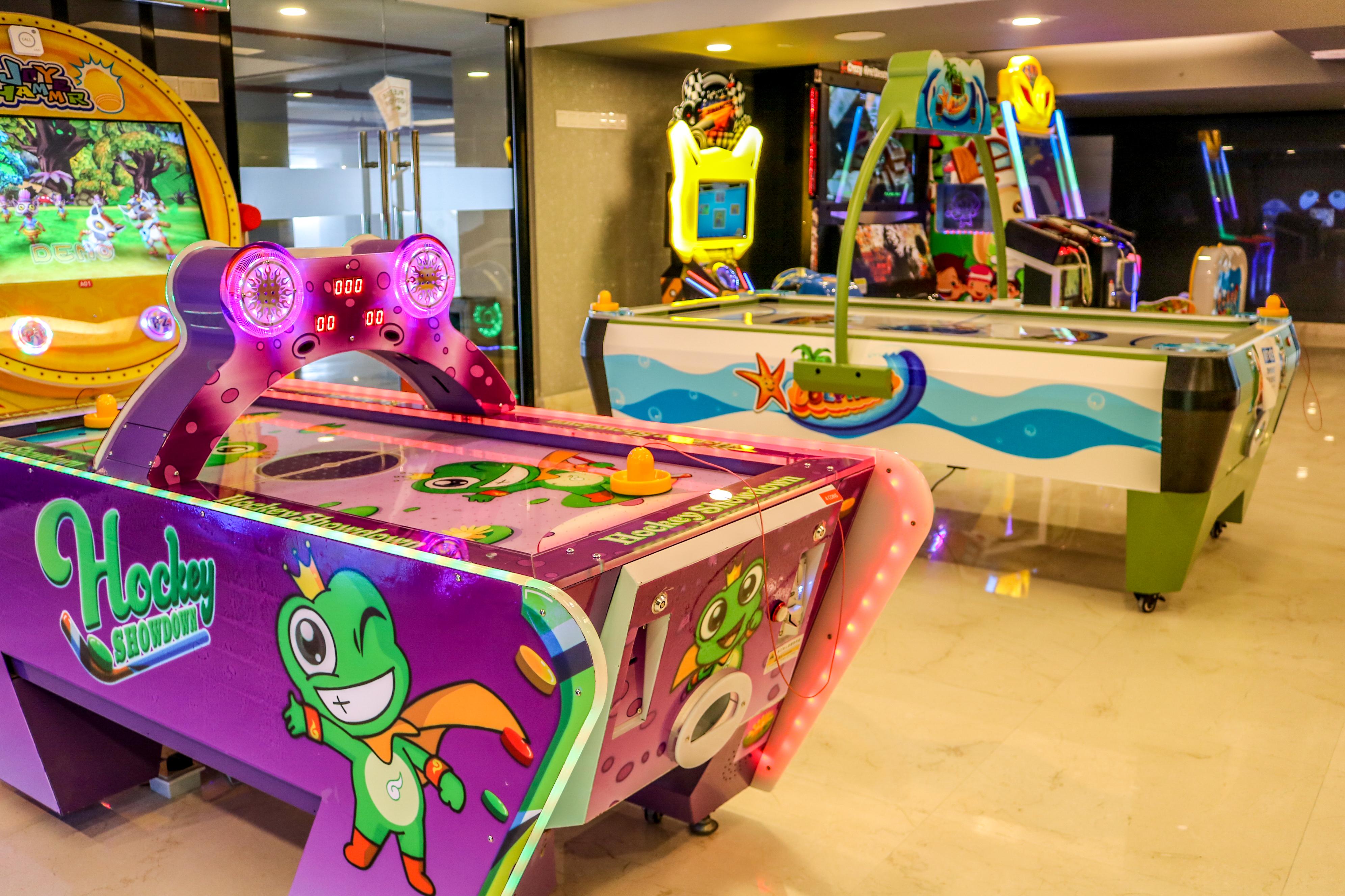 至尊玖霄明阁大酒店 云顶高原 外观 照片 Air hockey table